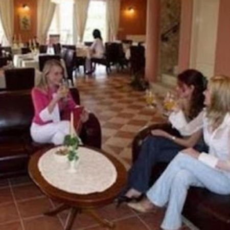 Nyíregyháza Staff House B&B 외부 사진
