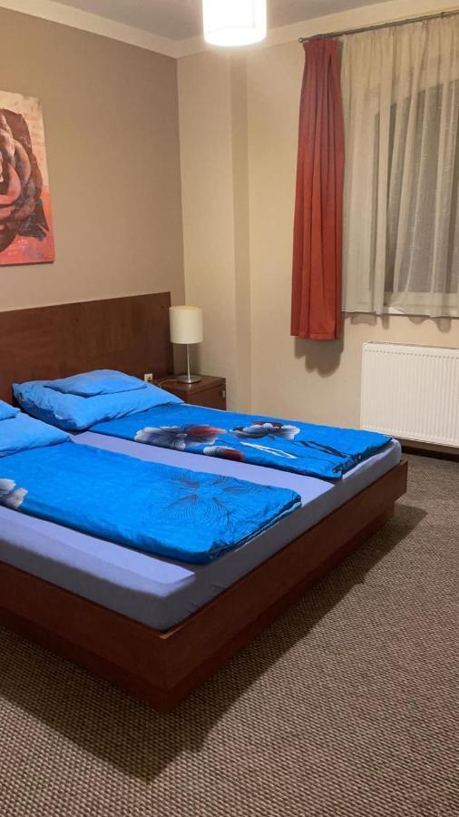 Nyíregyháza Staff House B&B 외부 사진