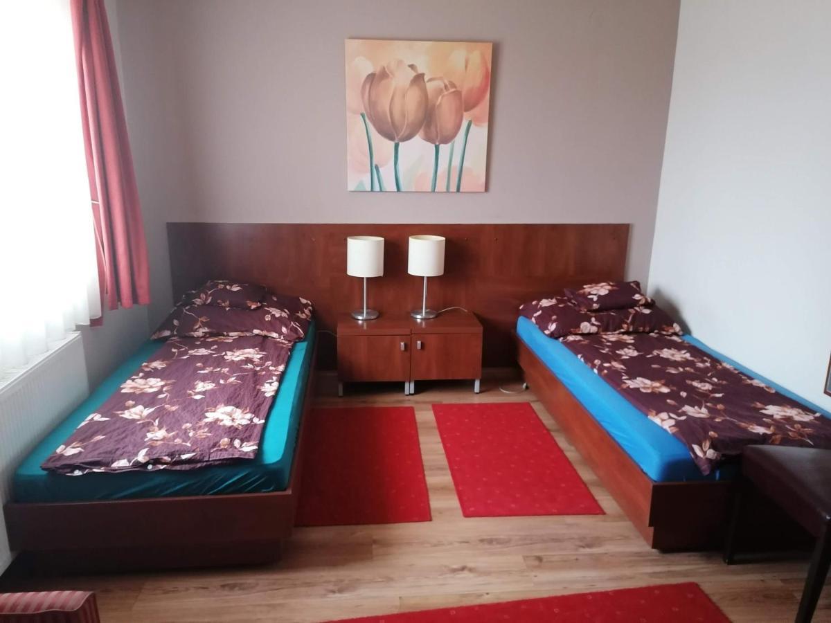 Nyíregyháza Staff House B&B 외부 사진